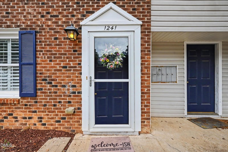 1241 Donaldson Ct, Cary, NC 27511