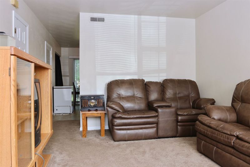 1241 S Fifth St #C4, Mebane, NC 27302