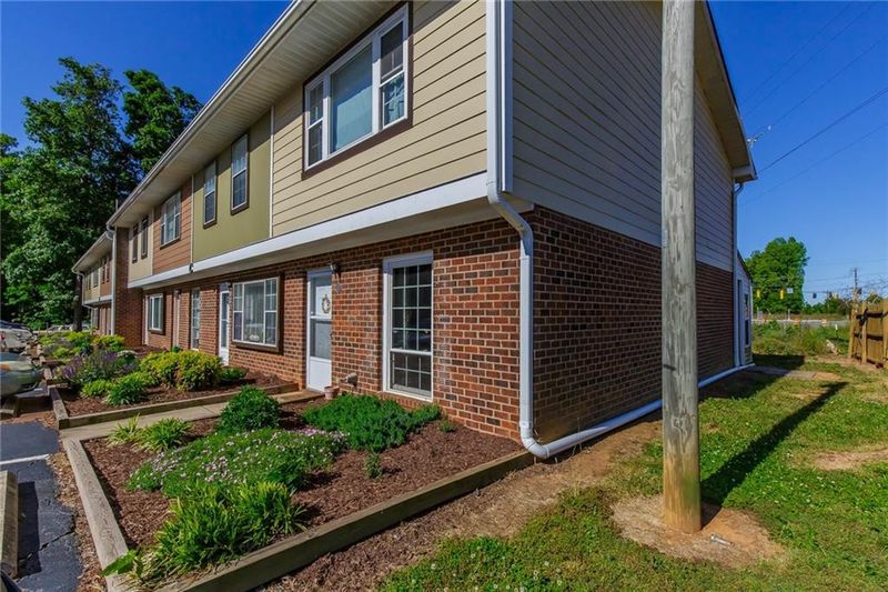 1241 S Fifth St #C1, Mebane, NC 27302