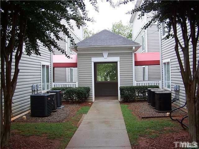 1241 University Ct #103, Raleigh, NC 27606