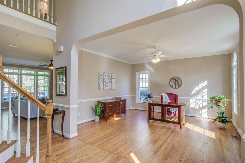 12413 Brandon Hall Dr, Raleigh, NC 27614