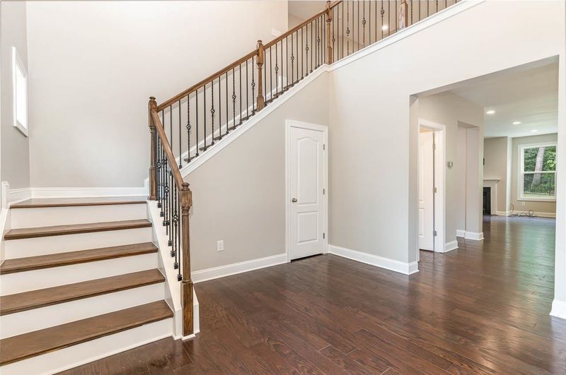 1242 Capstone Dr, Durham, NC 27713