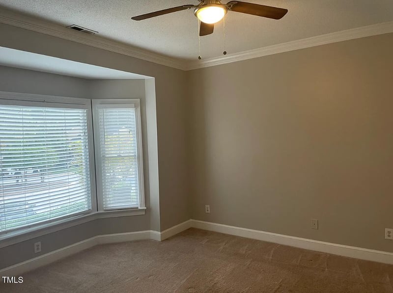 1242 Shadowbark Ct, Raleigh, NC 27603