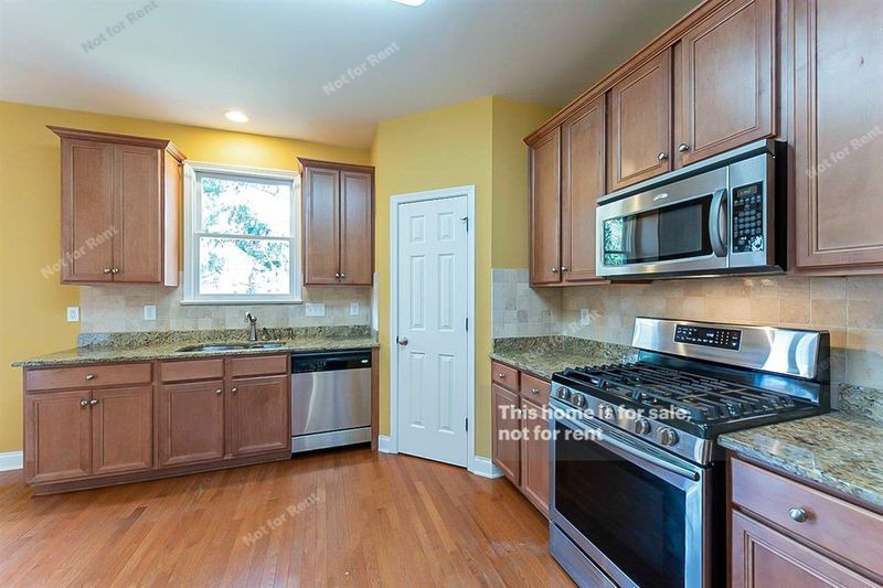 1243 Champions Pointe Dr, Durham, NC 27712