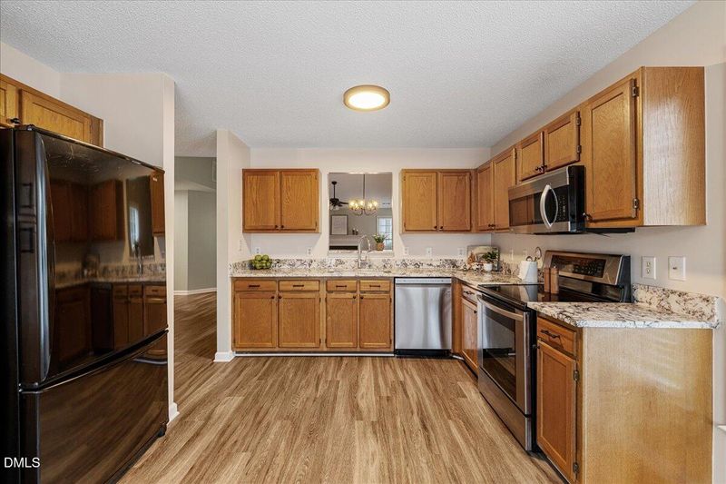 12436 Harcourt Dr, Raleigh, NC 27613