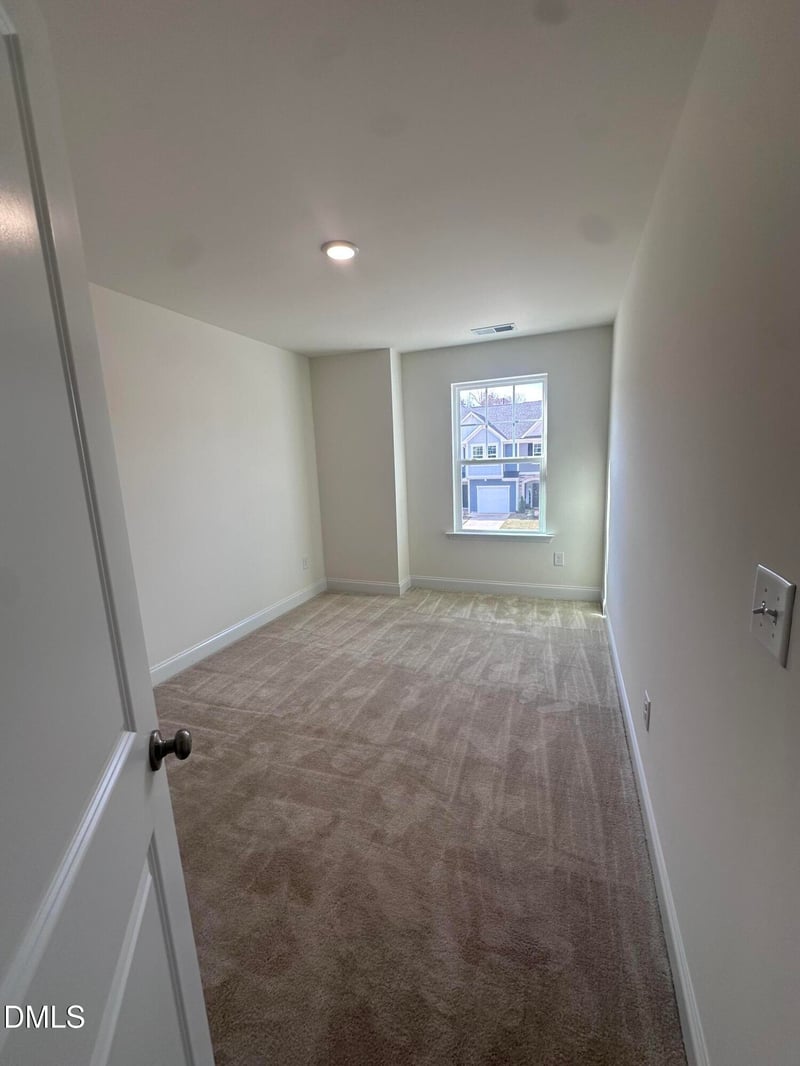 1244 Hammond Dr, Mebane, NC 27302