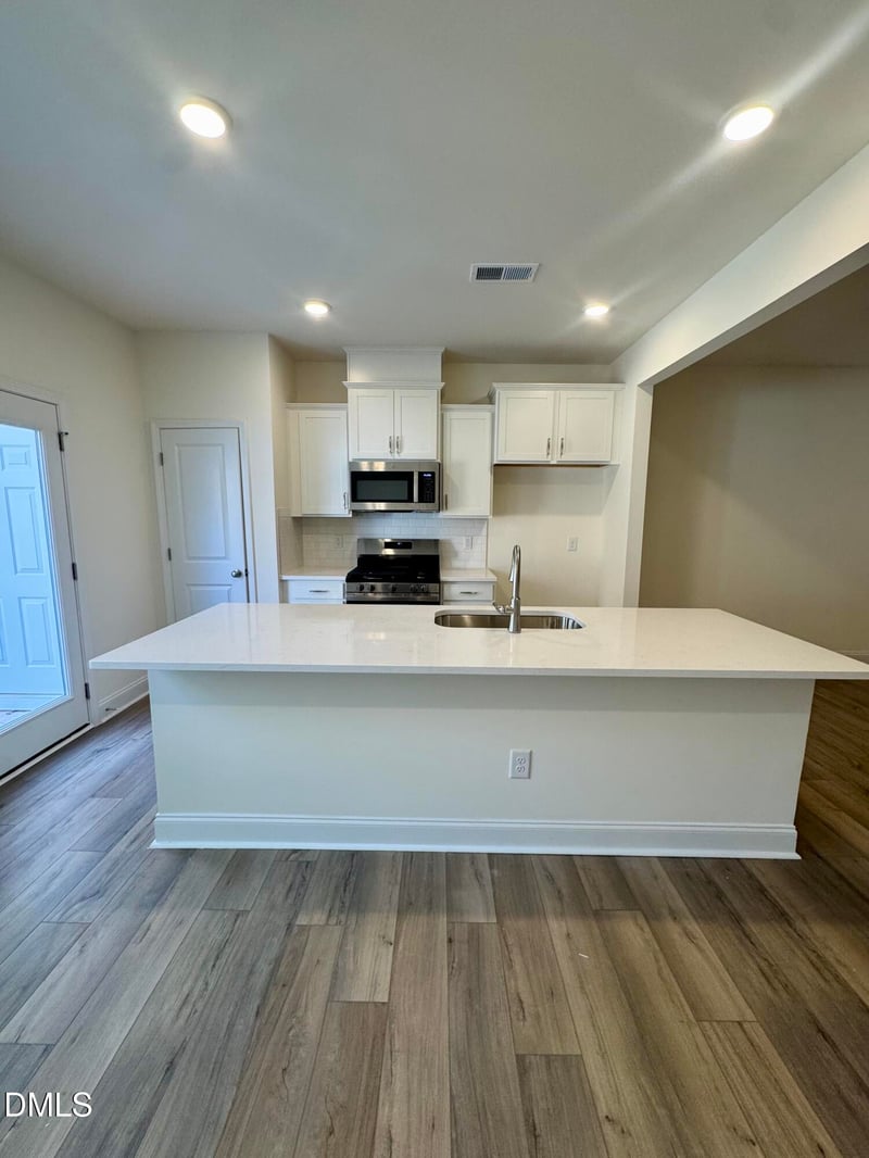 1244 Hammond Dr, Mebane, NC 27302