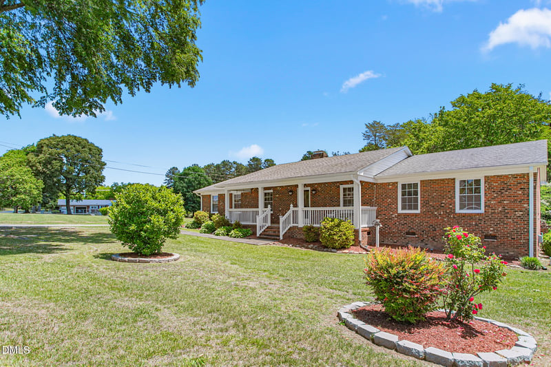 1244 Lawndale Dr, Graham, NC 27253