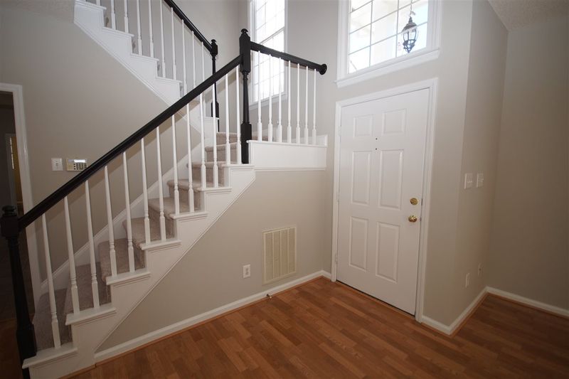 12449 Harcourt Dr, Raleigh, NC 27613