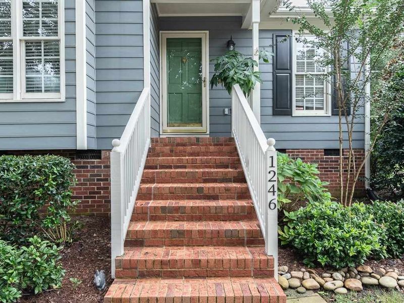 1246 Cranebridge Pl, Chapel Hill, NC 27517