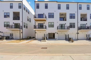 1247 Shaw View Al, Raleigh, NC 27601