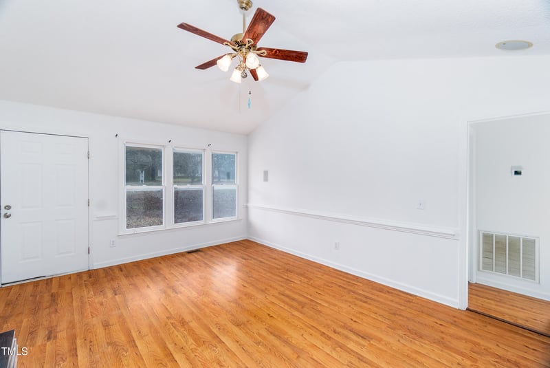 12491 Buffalo Rd, Archer Lodge, NC 27527