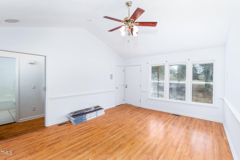 12491 Buffalo Rd, Archer Lodge, NC 27527