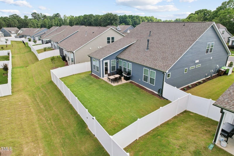 125 Alumroot Rd, Holly Springs, NC 27540
