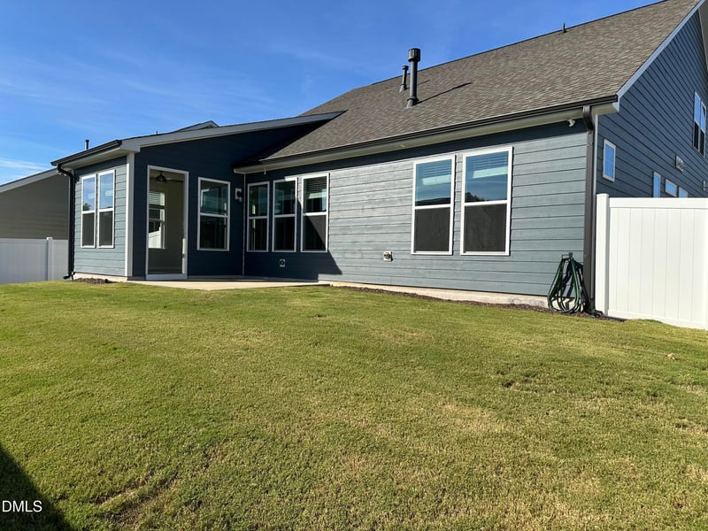 125 Alumroot Rd, Holly Springs, NC 27540