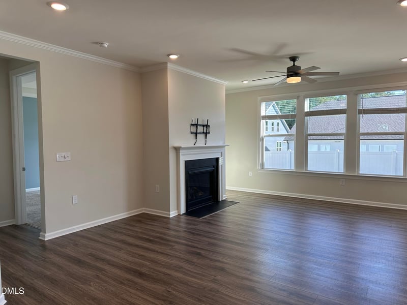 125 Alumroot Rd, Holly Springs, NC 27540