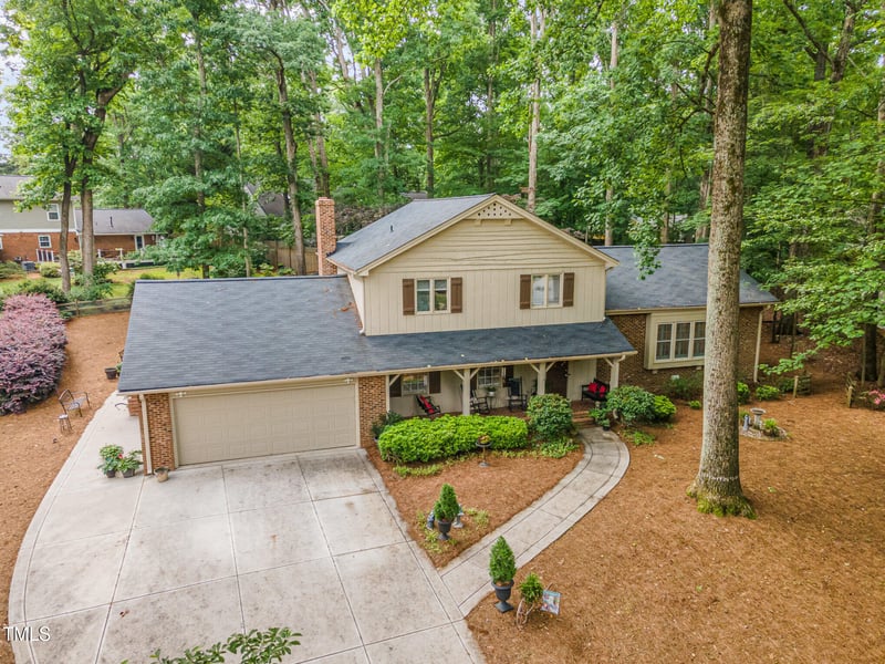 125 Amesbury Ln, Cary, NC 27511