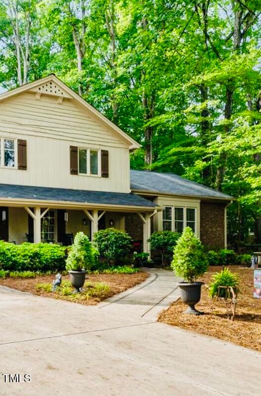 125 Amesbury Ln, Cary, NC 27511