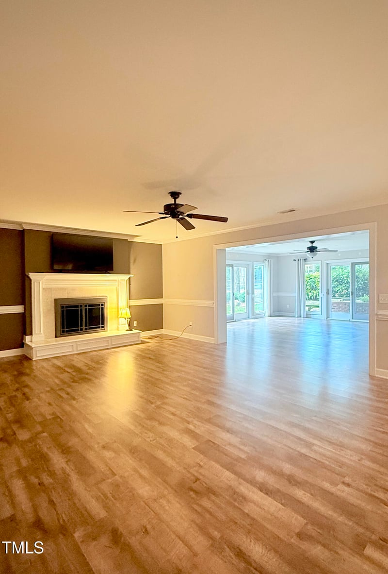 125 Amesbury Ln, Cary, NC 27511