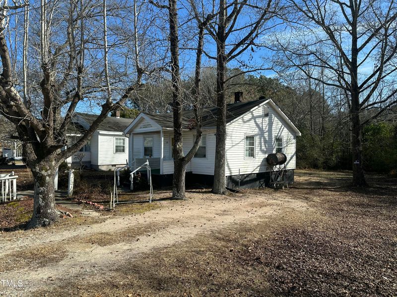 125 W Barbee St, Zebulon, NC 27597