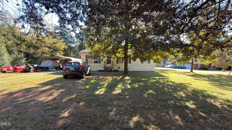 125 Barracks Rd, Hillsborough, NC 27278