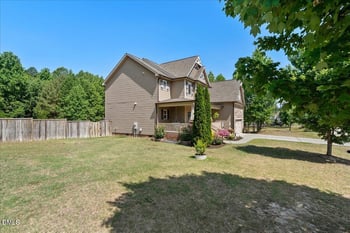 125 Boxwood Dr, Youngsville, NC 27596