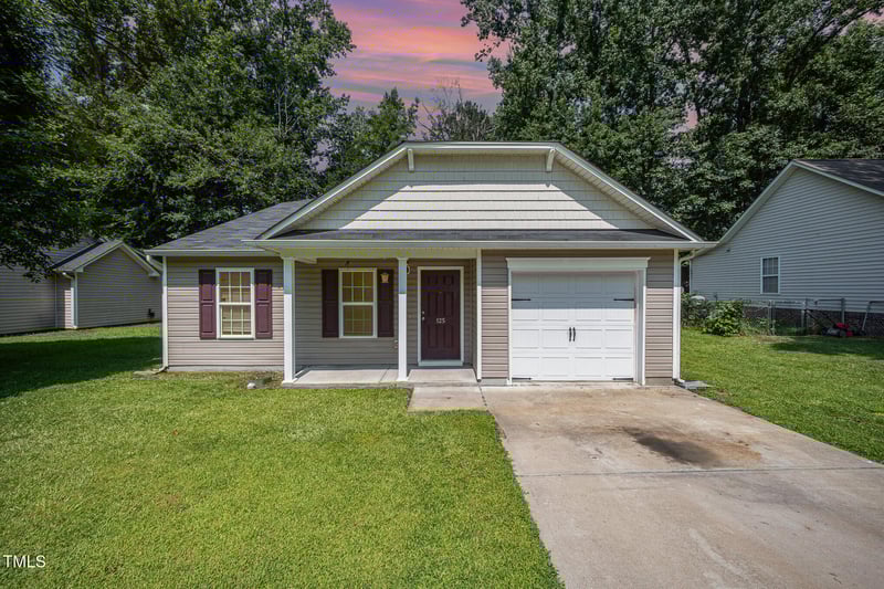 125 Brook Pl, Smithfield, NC 27577