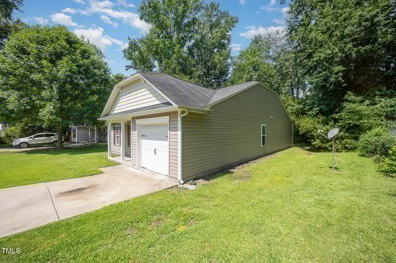 125 Brook Pl, Smithfield, NC 27577