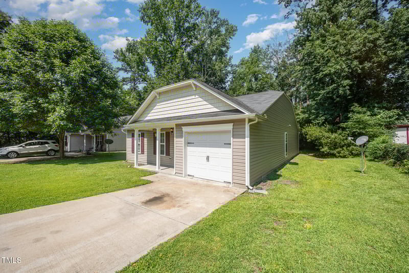 125 Brook Pl, Smithfield, NC 27577