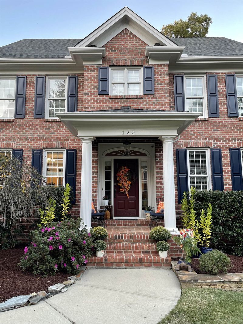 125 Buckhurst Dr, Cary, NC 27513