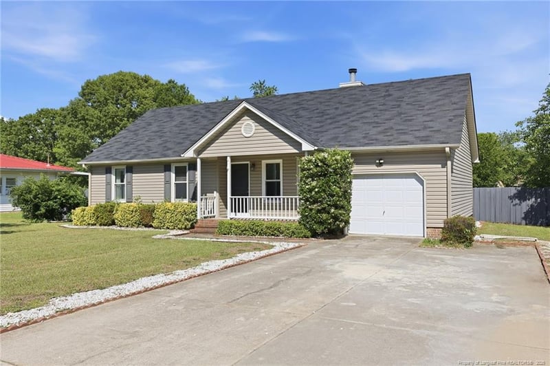 125 Bunker Hill Rd, Fayetteville, NC 28314