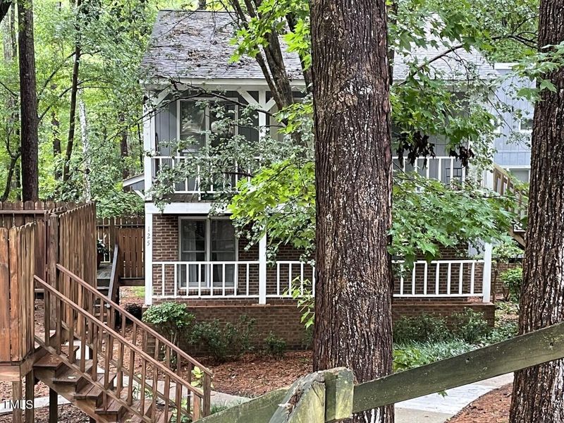 125 Carmichael Ct, Cary, NC 27511