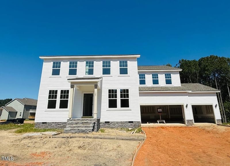 125 Celtic Ln, Lillington, NC 27546