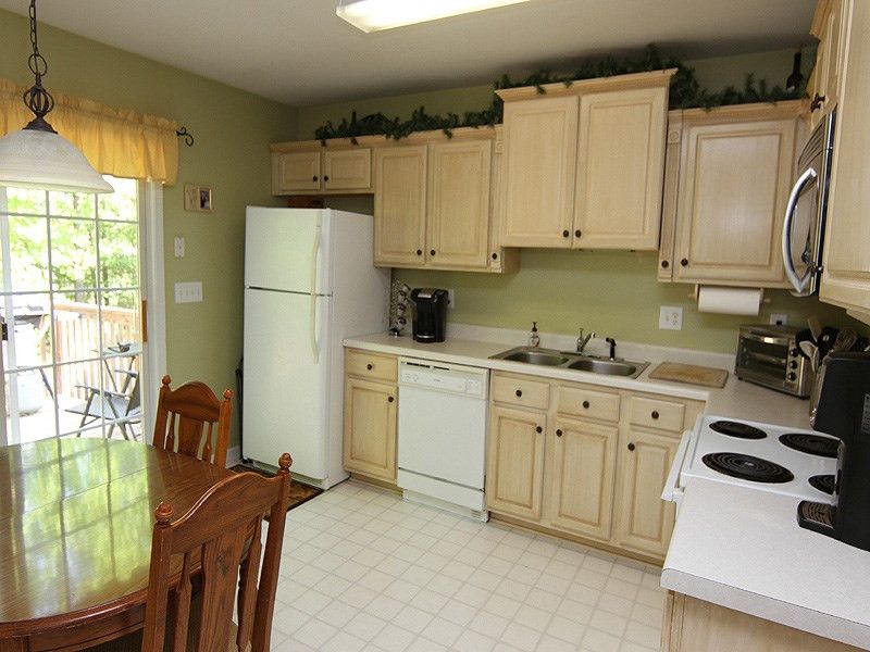 125 Cherrylaurel Dr, Youngsville, NC 27596