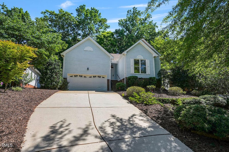 125 Chimney Rise Dr, Cary, NC 27511