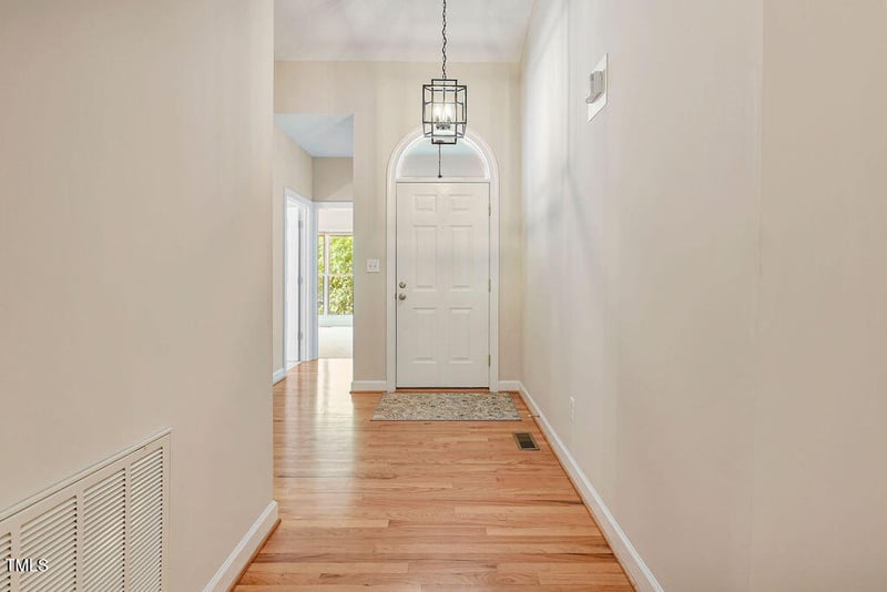 125 Chimney Rise Dr, Cary, NC 27511