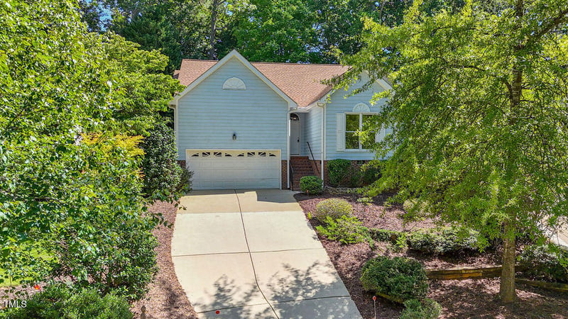 125 Chimney Rise Dr, Cary, NC 27511