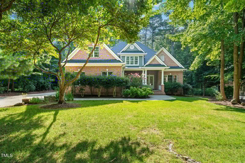 125 Colfax Dr, Chapel Hill, NC 27516