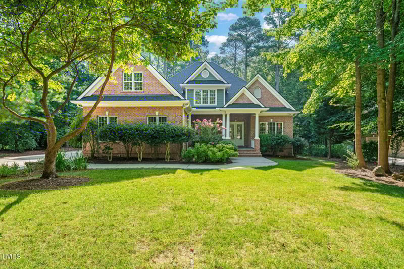 125 Colfax Dr, Chapel Hill, NC 27516