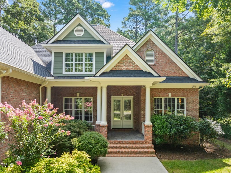 125 Colfax Dr, Chapel Hill, NC 27516