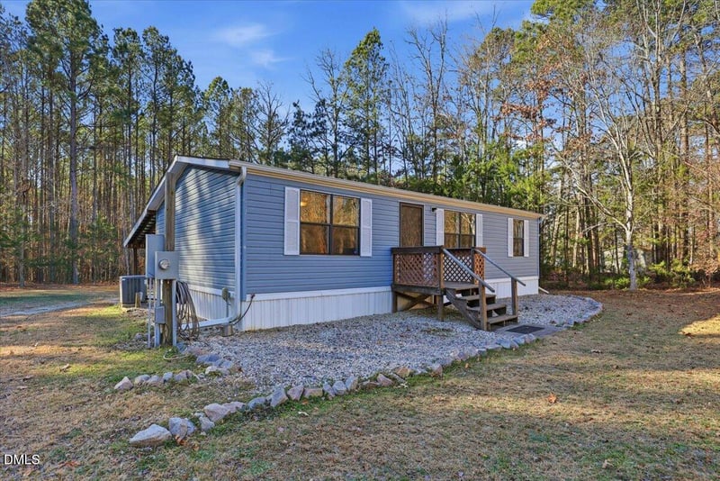 125 Creek Dr, Louisburg, NC 27549