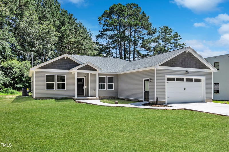 125 Davis St, Louisburg, NC 27549