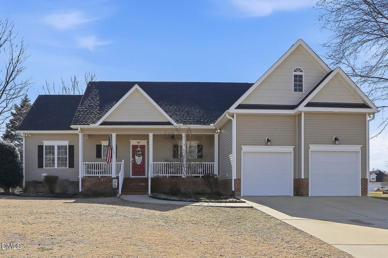 125 Dexterfield Dr, Fuquay Varina, NC 27526