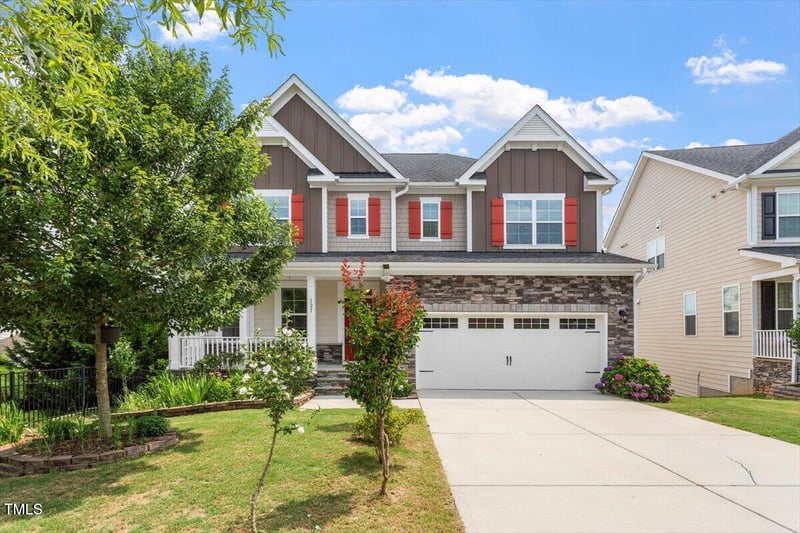 125 Durban Meadow Dr, Holly Springs, NC 27540