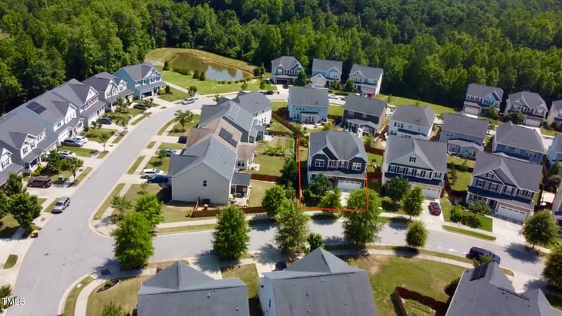 125 Durban Meadow Dr, Holly Springs, NC 27540