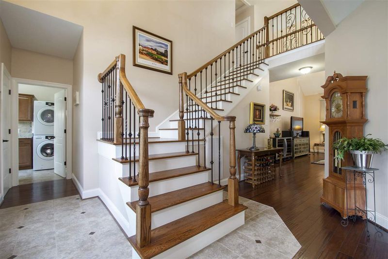 125 Ethans Glen Ct, Cary, NC 27513