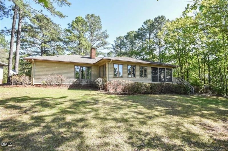 125 Fairway Ln, Sanford, NC 27332