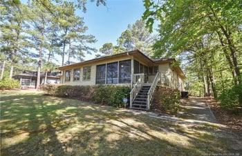 125 Fairway Ln, Sanford, NC 27332