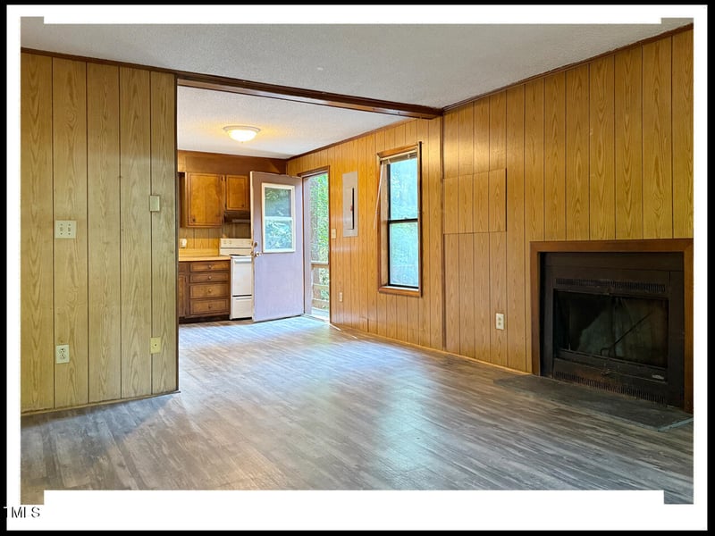 125 Forsyth Dr, Chapel Hill, NC 27517