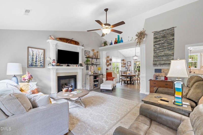125 Garnet Ln, Clayton, NC 27520